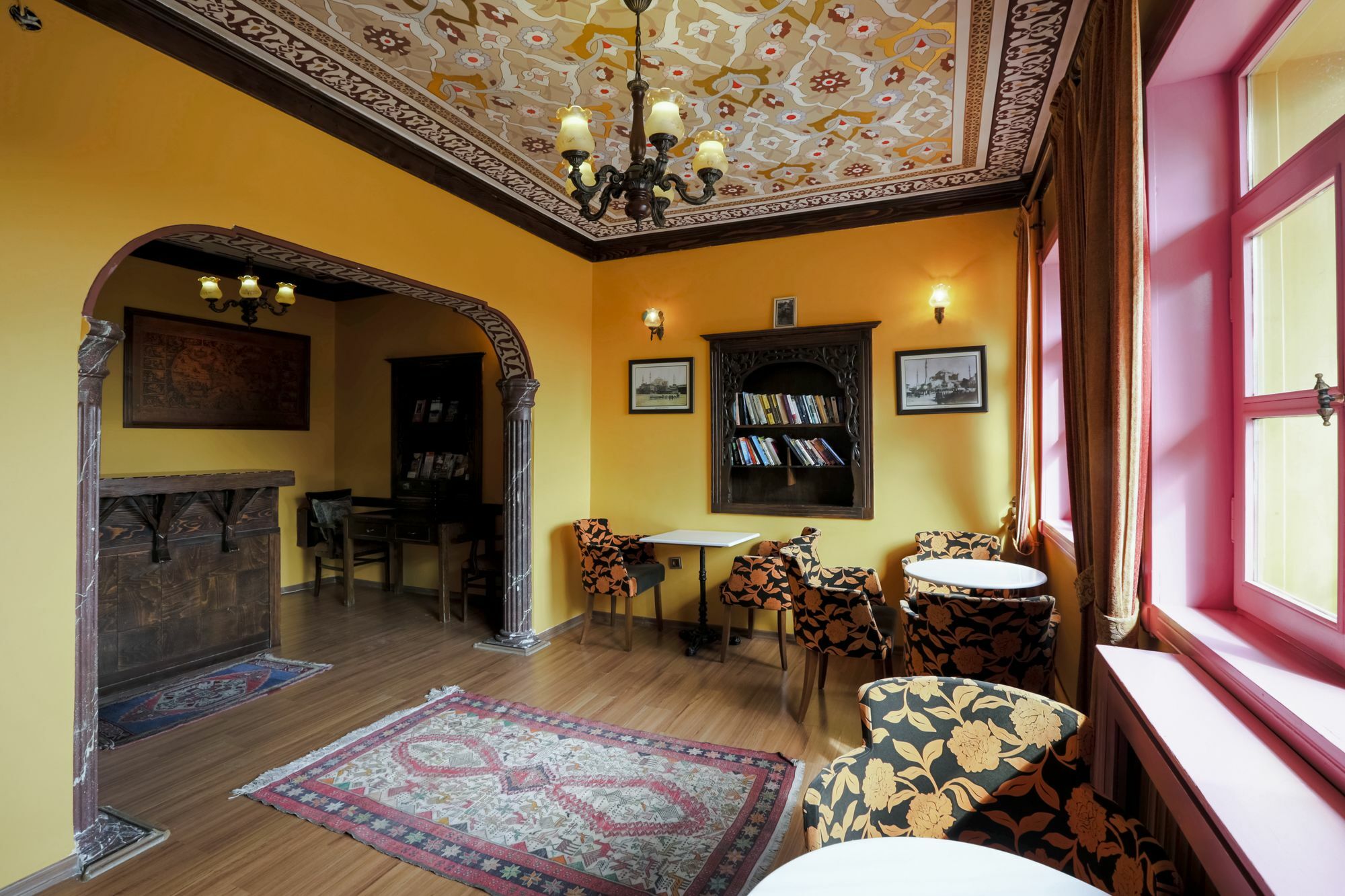 بيت شباب تشيرس فينتيدج اسطنبول المظهر الخارجي الصورة Interior of the house