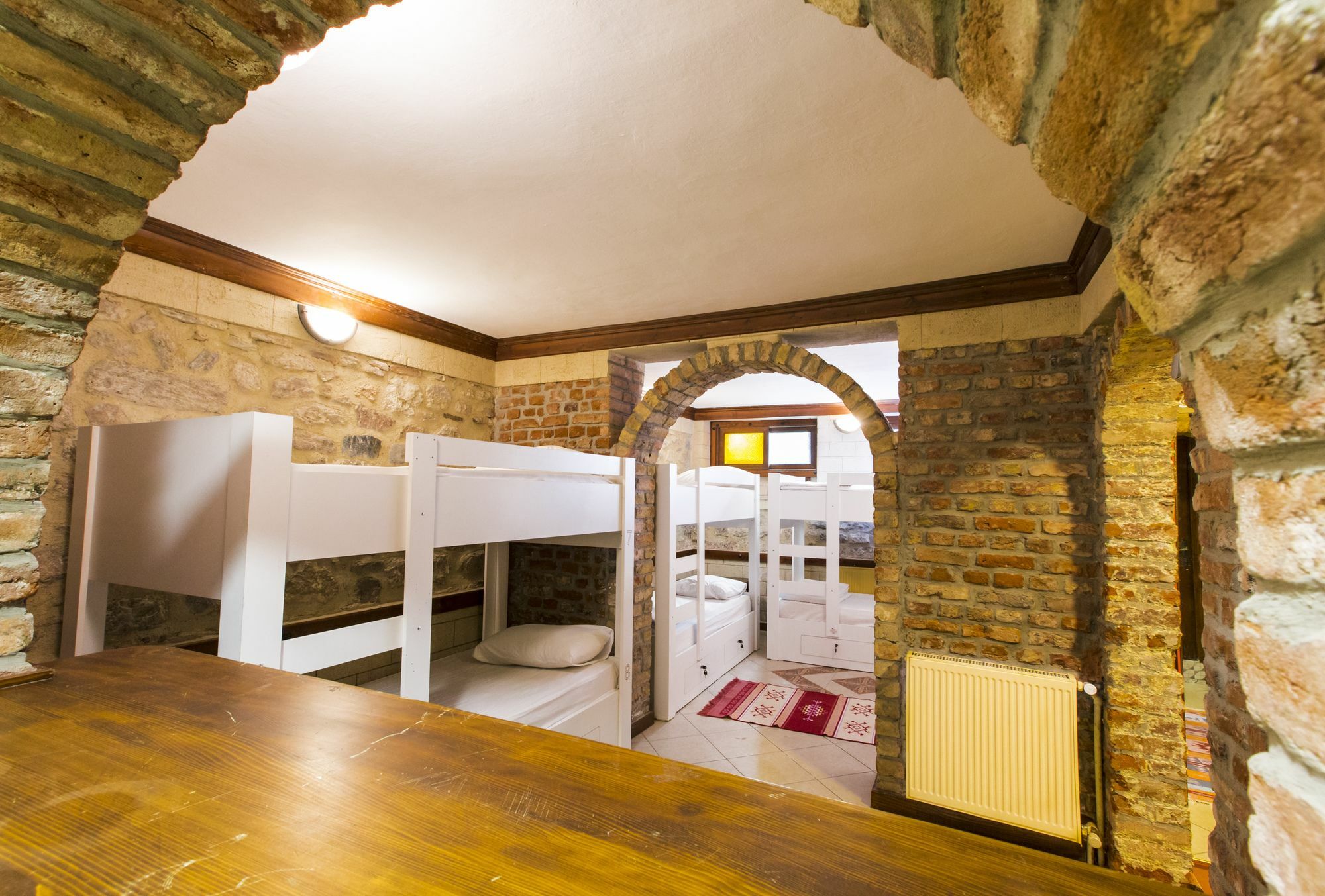 بيت شباب تشيرس فينتيدج اسطنبول المظهر الخارجي الصورة Hostel in France